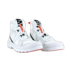 Boots Palladium Travel Lite